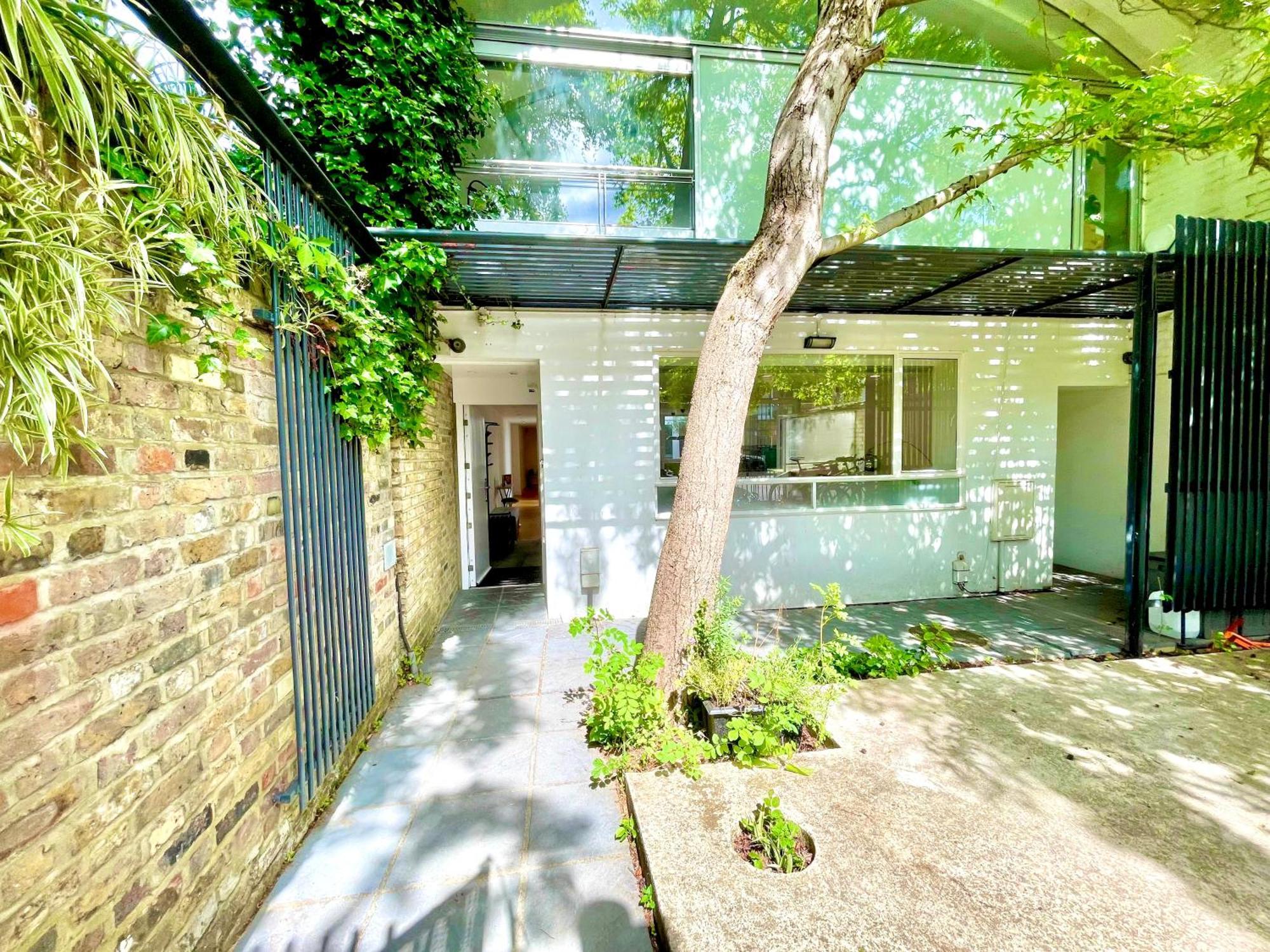 Chic 3 Bedroom Flat With Private Terrace In Holloway Near Finsbury Park Appartement